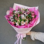 Альстромерии недорого: микс розовых и белых. Букет с доставкой в Санкт-Петербурге - Фотография 2