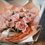 Кустовые розы недорого: нежная фактура и лёгкий цветочный аромат в Санкт-Петербурге - Фотография 2