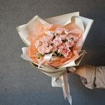 Кустовые розы недорого: нежная фактура и лёгкий цветочный аромат в Санкт-Петербурге - Фотография 1