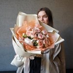 Кустовые розы недорого: нежная фактура и лёгкий цветочный аромат в Санкт-Петербурге - Фотография 6