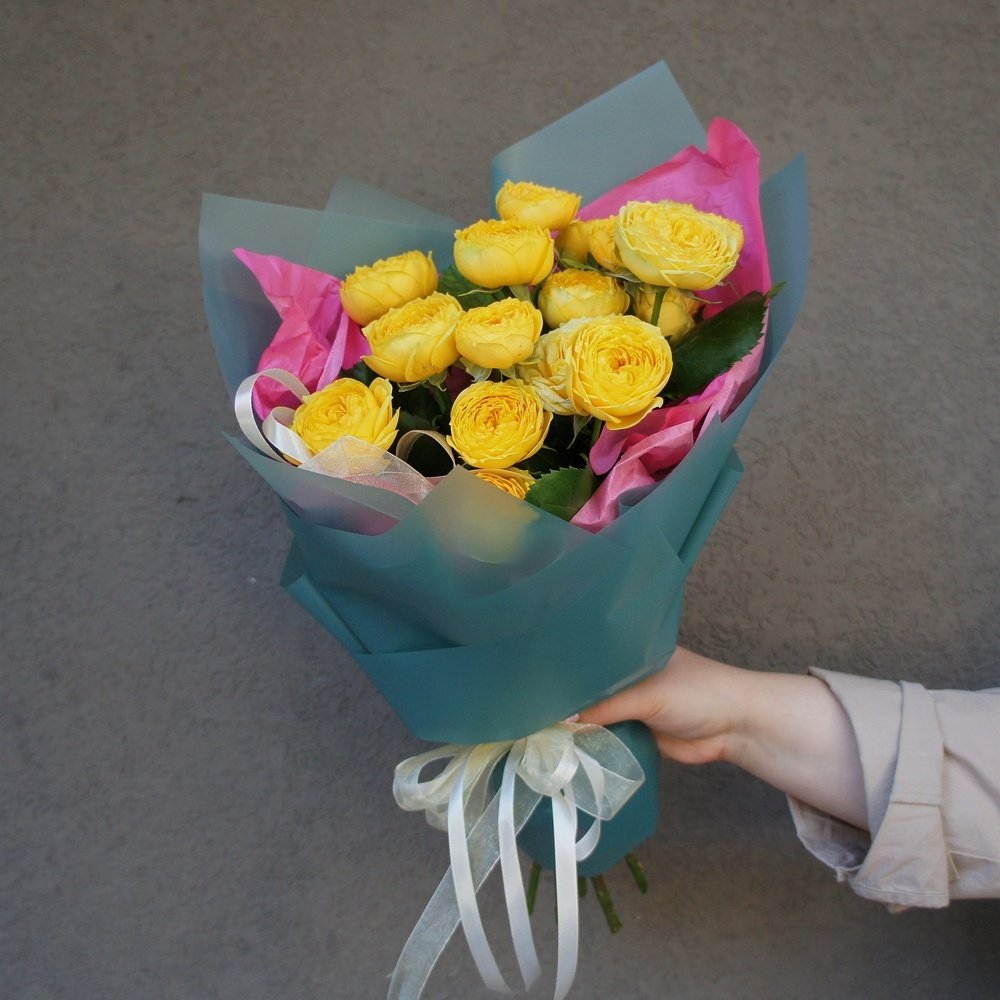 Эффектные пионовидные розы по акции