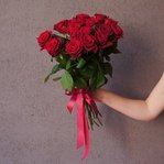 Красные розы недорого: 15 цветков, высота 50 см. Санкт-Петербург круглосуточно доставка цветов - Фотография 2