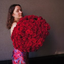 Букет «Красные розы недорого: 101 цветок, высота 50 см» Букет «Красные розы недорого: 101 цветок, высота 50 см»