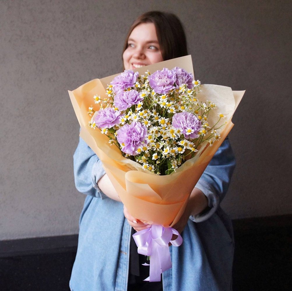 Ромашки и лунные гвоздики недорого в Санкт-Петербурге