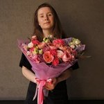 Ягодный сорбет: пионовидные розы, малиновая гвоздика и кружевная эустома в Санкт-Петербурге - Фотография 13