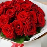 Букет красных роз: 25 цветков с оформлением недорого в Санкт-Петербурге - Фотография 4