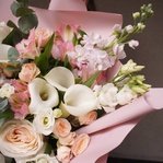 Ванильное небо: белоснежные каллы, пионовидная роза и ароматная маттиола в Санкт-Петербурге - Фотография 10 Ванильное небо: белоснежные каллы, пионовидная роза и ароматная маттиола в Санкт-Петербурге - Фотография 10
