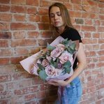 Фактурная роза Фейт и ароматный эвкалипт в Санкт-Петербурге - Фотография 7