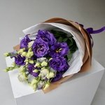 Синяя эустома: букет из 5 цветков в крафте. Доставка в Санкт-Петербурге круглосуточно - Фотография 5
