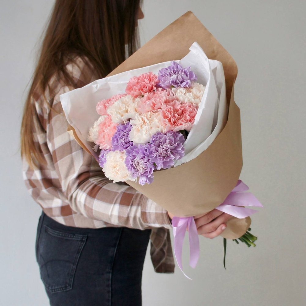 Гвоздика микс в крафте: 15 цветков недорого