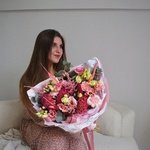 Анна Каренина: целозия, астильба и кружевная эустома (лизиантус) в Санкт-Петербурге. Доставка цветов круглосуточно - Фотография 8