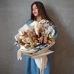 Беатриче: букет из сухоцветов в бронзово-медовых оттенках. Доставка сухоцветов в Санкт-Петербурге. Круглосуточно и ежедневно - Фотография 7
