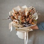 Беатриче: букет из сухоцветов в бронзово-медовых оттенках. Доставка сухоцветов в Санкт-Петербурге. Круглосуточно и ежедневно - Фотография 2