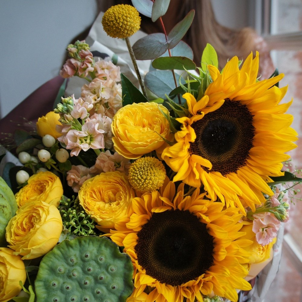 Взволнованная Маргарита: интерьерная композиция в оттенках жёлтого