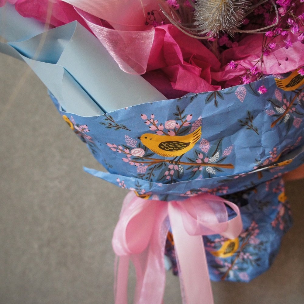 Маленький принц: серебряные листья пальмы, лагурус и гипсофила