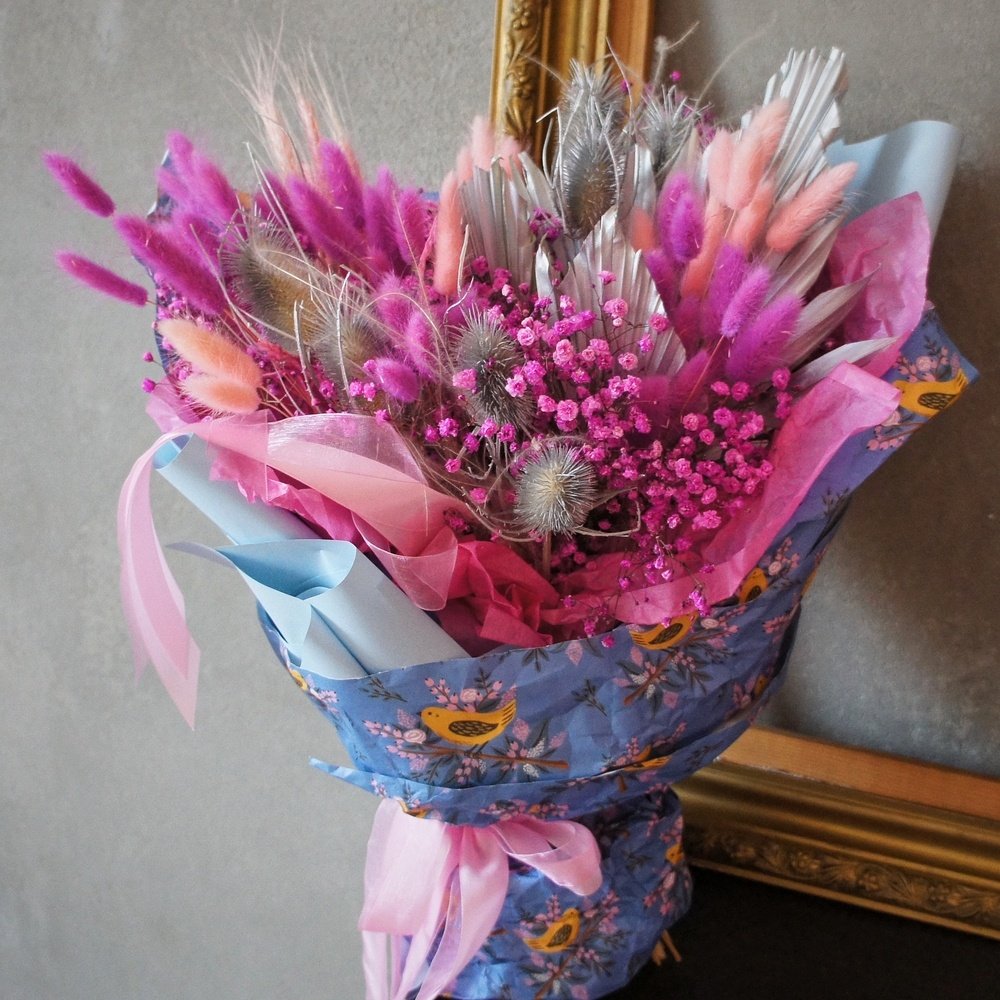 Маленький принц: серебряные листья пальмы, лагурус и гипсофила