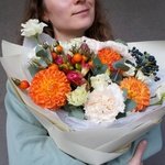 Гести: осенние георгины, фактурная гвоздика и другие цветы в Санкт-Петербурге - Фотография 7