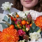 Гести: осенние георгины, фактурная гвоздика и другие цветы в Санкт-Петербурге - Фотография 4