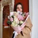 Энки: пионовидные розы, фактурная гвоздика и пушистый лагурус в Санкт-Петербурге - Фотография 11