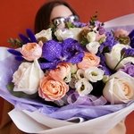 Доминикана: орхидея Ванда, пионовидные розы и экзотическая скабиоза в Санкт-Петербурге - Фотография 2