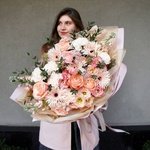 Песчаные замки: пионовидная роза, фактурная гвоздика и сортовая гербера в Санкт-Петербург - Фотография 7