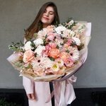 Песчаные замки: пионовидная роза, фактурная гвоздика и сортовая гербера в Санкт-Петербург - Фотография 6