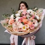 Песчаные замки: пионовидная роза, фактурная гвоздика и сортовая гербера в Санкт-Петербург - Фотография 8