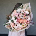 Песчаные замки: пионовидная роза, фактурная гвоздика и сортовая гербера в Санкт-Петербург - Фотография 3