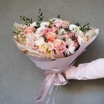 Песчаные замки: пионовидная роза, фактурная гвоздика и сортовая гербера в Санкт-Петербург - Фотография 13