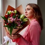 Альстромерия недорого: 5 цветков микс в букете с доставкой в Санкт-Петербурге - Фотография 1 Альстромерия недорого: 5 цветков микс в букете с доставкой в Санкт-Петербурге - Фотография 1
