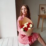 Розы дешево, 15 шт. Цвет: красный и белый. Доставка цветов в Санкт-Петербурге - Фотография 8 Розы дешево, 15 шт. Цвет: красный и белый. Доставка цветов в Санкт-Петербурге - Фотография 8