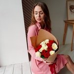 Розы дешево, 15 шт. Цвет: красный и белый. Доставка цветов в Санкт-Петербурге - Фотография 5 Розы дешево, 15 шт. Цвет: красный и белый. Доставка цветов в Санкт-Петербурге - Фотография 5