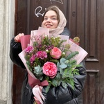 Реальная любовь: пионовидные розы и хвойный микс в Санкт-Петербурге - Фотография 4