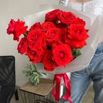 Май Харт: 15 алых роз сорта Нина  в Санкт-Петербурге - Фотография 4
