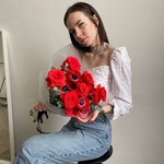 Снилось мне: алые розы и красные анемоны в Санкт-Петербурге - Фотография 8