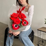 Сладкие уста: алые розы и красные анемоны в Санкт-Петербурге - Фотография 6