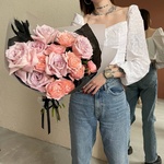 Дон Купидон: пионовидные розы и соцветия лагуруса в Санкт-Петербурге - Фотография 1 Дон Купидон: пионовидные розы и соцветия лагуруса в Санкт-Петербурге - Фотография 1