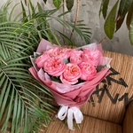 Дыхание Парижа: пионовидные розы Пинк Экспрешн и эвкалипт  в Санкт-Петербурге  - Фотография 4 Дыхание Парижа: пионовидные розы Пинк Экспрешн и эвкалипт  в Санкт-Петербурге  - Фотография 4