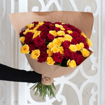 Розы дешево, 75 штук. Цвет: красный и жёлтый. Доставка круглосуточно в Санкт-Петербурге - Фотография 2