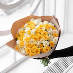 Розы дешево, 75 штук. Цвет: белый и жёлтый. Доставка круглосуточно в Санкт-Петербурге - Фотография 3