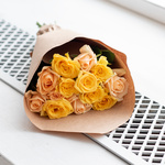 Розы дешево, 13 штук. Цвет: жёлтый и персиковый. Доставка круглосуточно в Санкт-Петербурге - Фотография 3