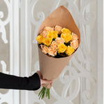 Розы дешево, 17 штук. Цвет: жёлтый и персиковый. Доставка круглосуточно в Санкт-Петербурге - Фотография 2