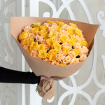 Розы дешево, 75 штук. Цвет: жёлтый и персиковый. Доставка круглосуточно в Санкт-Петербурге - Фотография 2