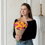 Розы дешево, 23 шт. Цвет:розовый и жёлтый. Доставка круглосуточно в Санкт-Петербурге - Фотография 1