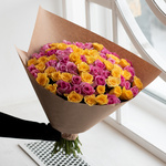 Розы дешево, 75 штук. Цвет:розовый и жёлтый. Доставка круглосуточно в Санкт-Петербурге - Фотография 3