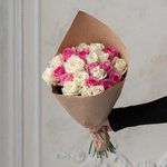 Розы дешево, 23 шт. Цвет: белый и розовый. Доставка круглосуточно в Санкт-Петербурге - Фотография 2