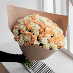 Розы дешево, 101 шт. Цвет: белый и персиковый. Доставка круглосуточно в Санкт-Петербурге - Фотография 3