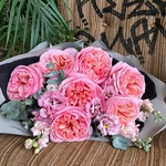 Ты моя лапочка: пионовидные розы и ароматная маттиола в Санкт-Петербурге - Фотография 11 Ты моя лапочка: пионовидные розы и ароматная маттиола в Санкт-Петербурге - Фотография 11