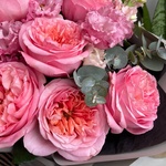 Ты моя лапочка: пионовидные розы и ароматная маттиола в Санкт-Петербурге - Фотография 15 Ты моя лапочка: пионовидные розы и ароматная маттиола в Санкт-Петербурге - Фотография 15