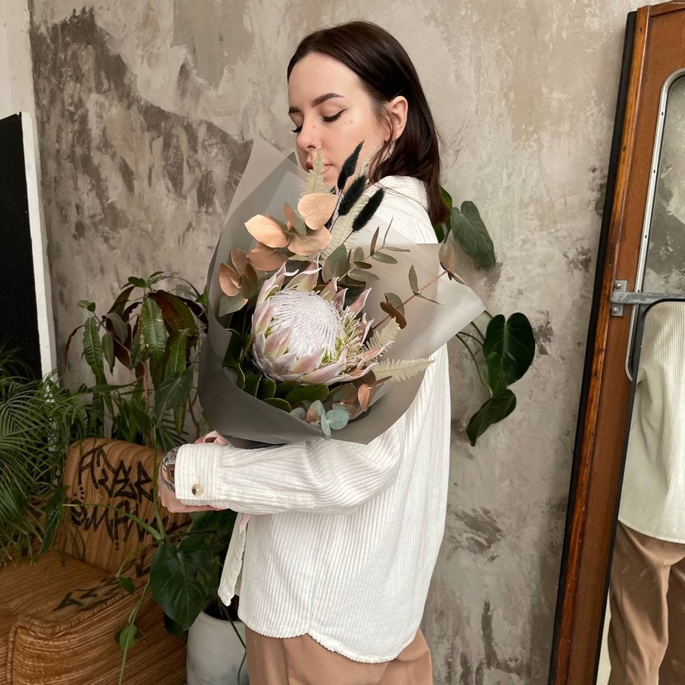 Вечный взрыв: протея, ароматный эвкалипт и лагурус